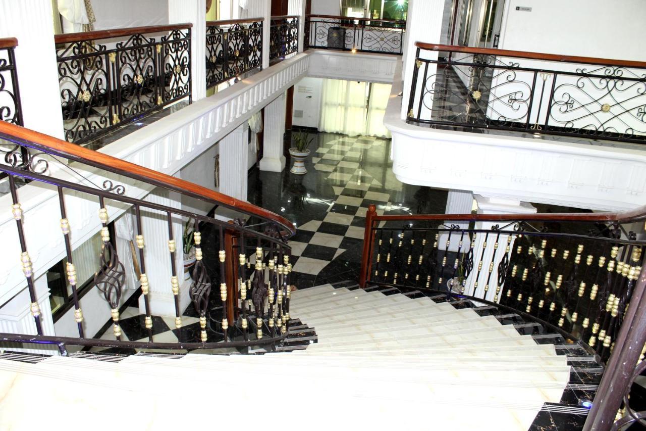 Residence Palais Du Stade Котону Экстерьер фото