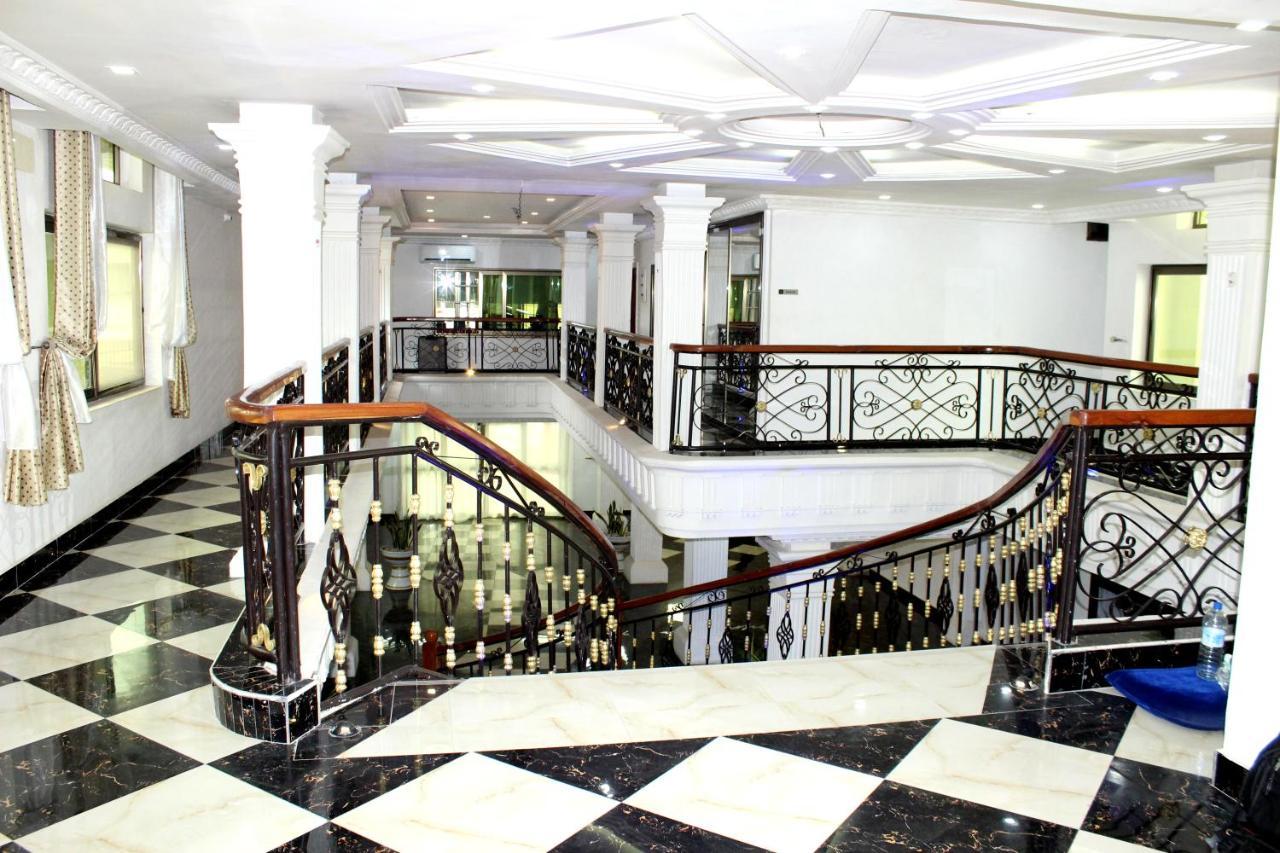 Residence Palais Du Stade Котону Экстерьер фото