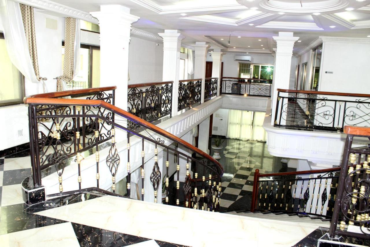 Residence Palais Du Stade Котону Экстерьер фото