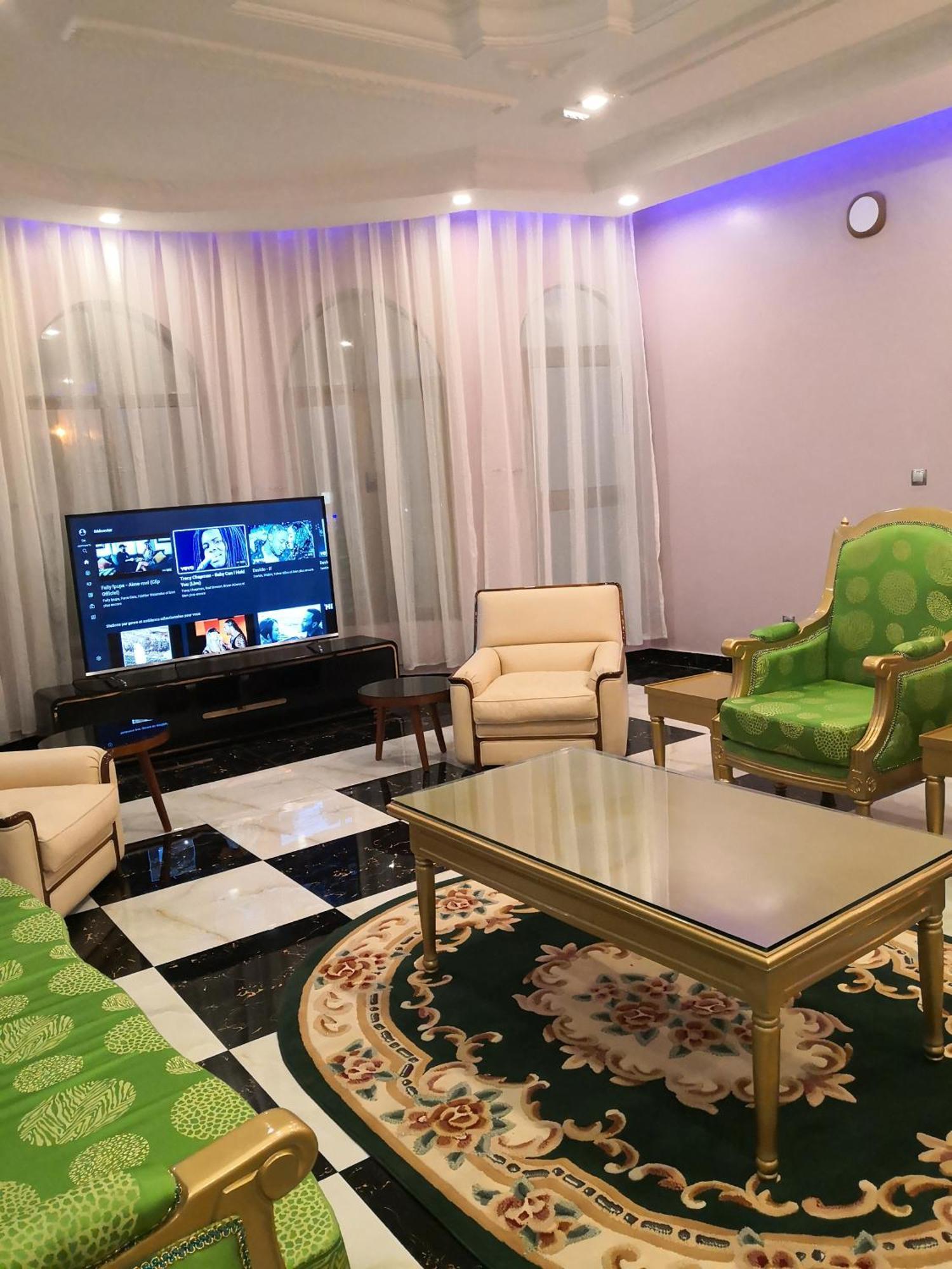 Residence Palais Du Stade Котону Номер фото